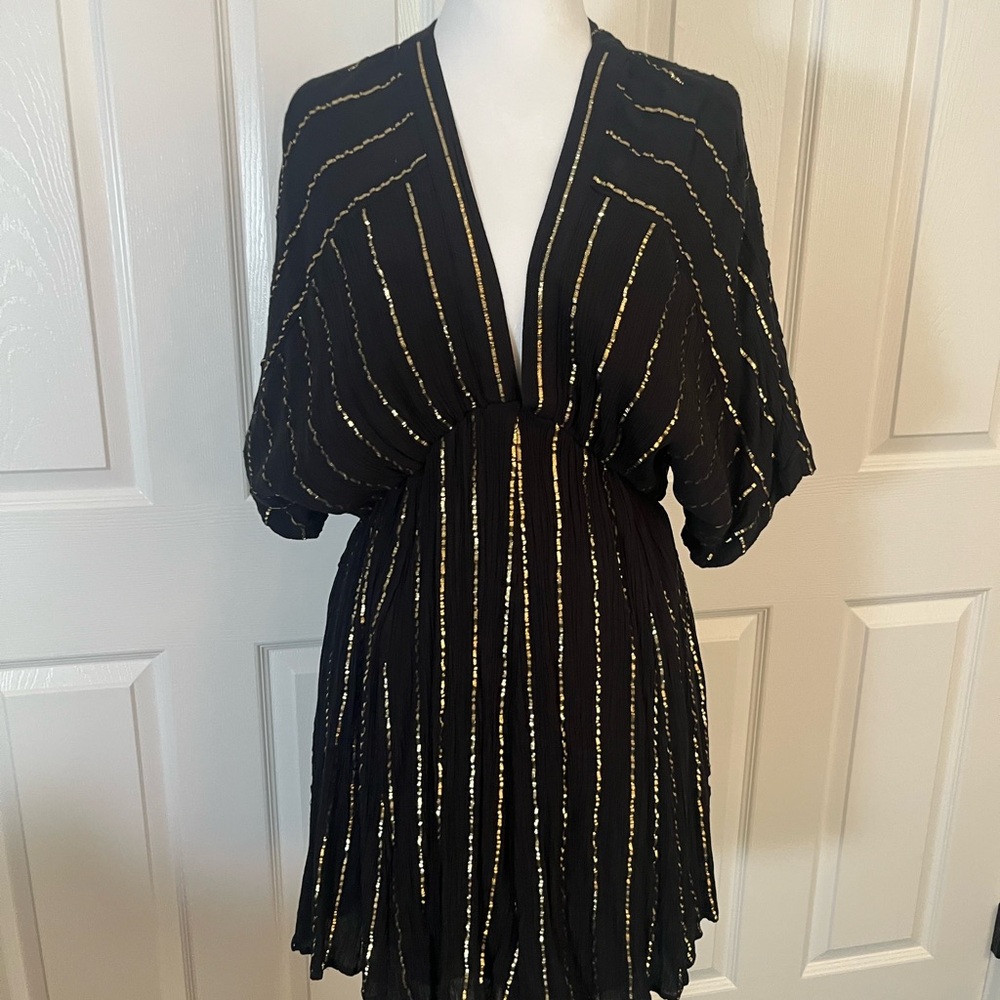Elegant Black and Gold Women's Dress